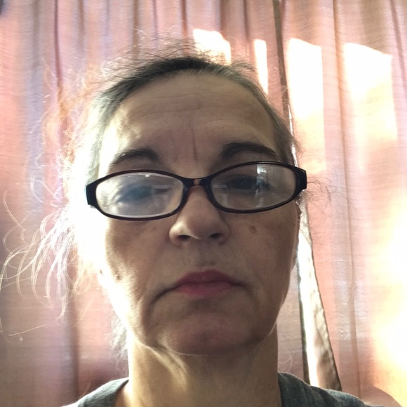 Meet your Posher, Ana - Picture 1 of 1